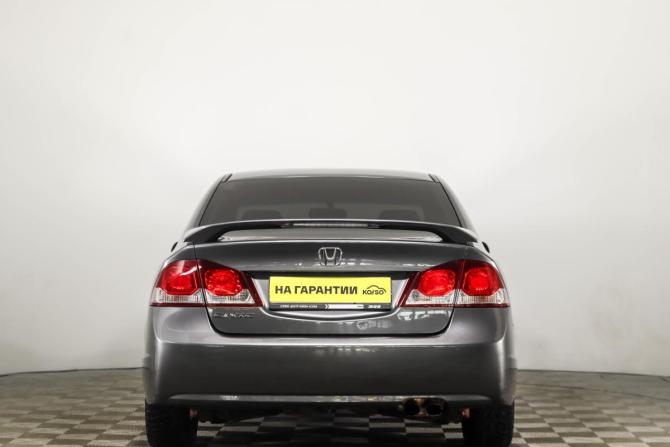Honda Civic VIII Рестайлинг с пробегом 2010 года, цена 949 000 рублей, 216871 км, седан, Автокод Объявления