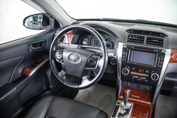 Toyota Camry VII (XV50) с пробегом 2013 года, цена 1 819 000 рублей, 203569 км, седан, Автокод Объявления