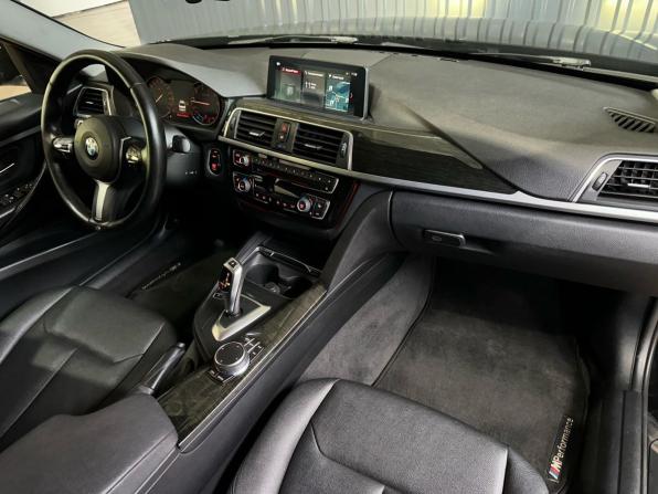 BMW 3 серии VI (F3x) Рестайлинг с пробегом 2018 года, цена 2 299 900 рублей, 130000 км, седан, Автокод Объявления
