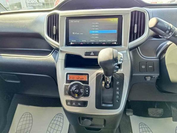 Mitsubishi Delica D:2 II с пробегом 2016 года, цена 788 000 рублей, 292813 км, минивэн, Автокод Объявления