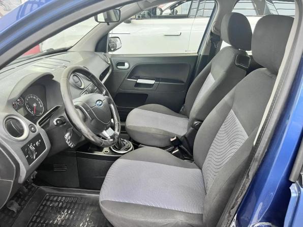 Ford Fusion I Рестайлинг с пробегом 2008 года, цена 264 000 рублей, 290000 км, хэтчбек, Автокод Объявления