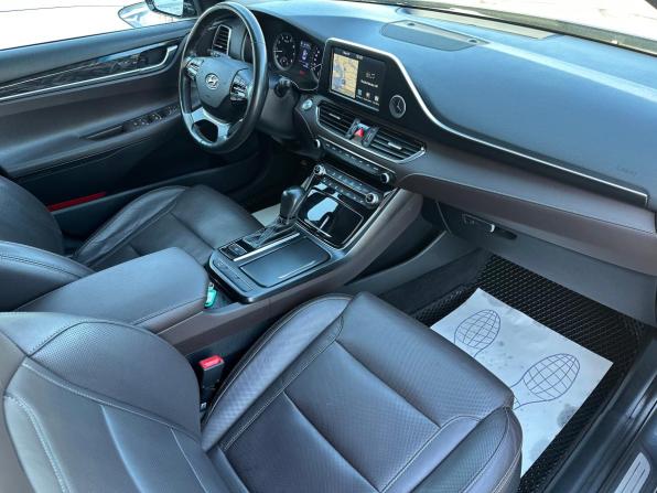 Hyundai Grandeur VI с пробегом 2017 года, цена 1 870 000 рублей, 134000 км, седан, Автокод Объявления