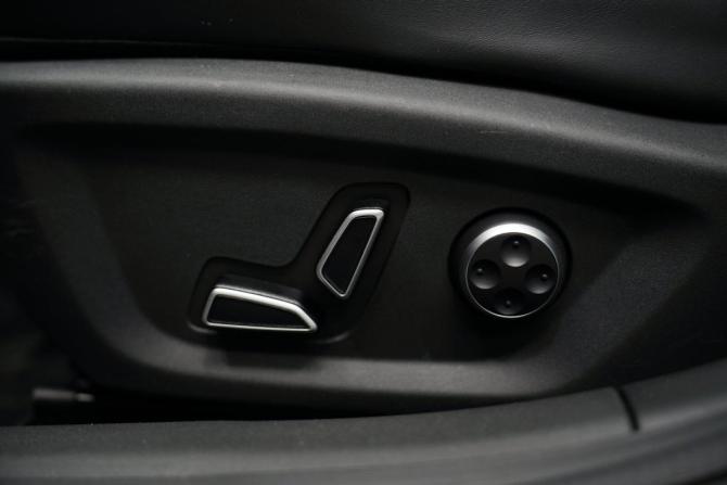 Changan UNI-V I с пробегом 2024 года, цена 2 398 000 рублей, 39500 км, лифтбек, Автокод Объявления