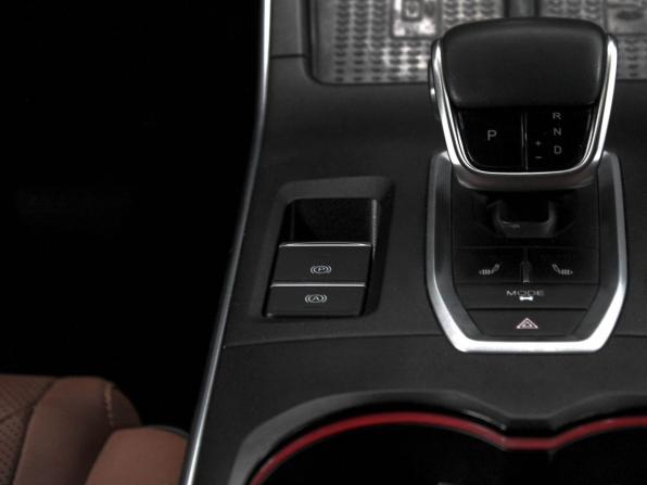 Omoda C5 I с пробегом 2023 года, цена 1 950 000 рублей, 35000 км, внедорожник, Автокод Объявления