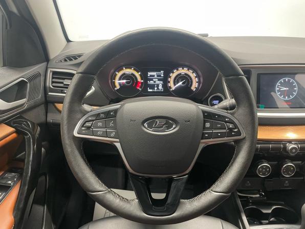 Lada (ВАЗ) Vesta I Рестайлинг (NG) с пробегом 2024 года, цена 1 399 000 рублей, 23500 км, седан, Автокод Объявления
