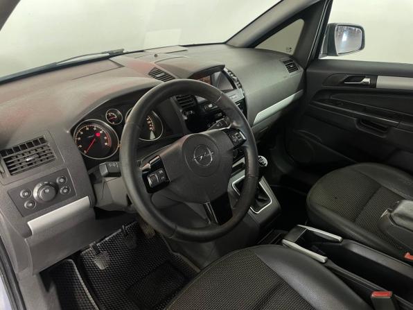 Opel Zafira B Рестайлинг с пробегом 2008 года, цена 423 000 рублей, 330800 км, минивэн, Автокод Объявления