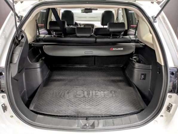 Mitsubishi Outlander III Рестайлинг 3 с пробегом 2018 года, цена 2 750 000 рублей, 86888 км, внедорожник, Автокод Объявления