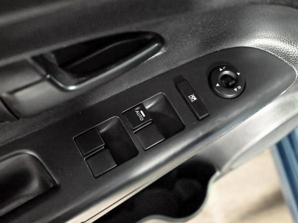 Kia Venga I с пробегом 2012 года, цена 970 000 рублей, 109308 км, минивэн, Автокод Объявления