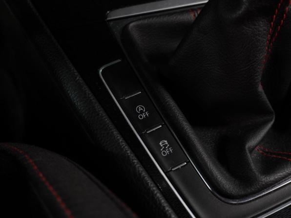 Volkswagen Golf GTI VII с пробегом 2014 года, цена 2 120 000 рублей, 133356 км, хэтчбек, Автокод Объявления