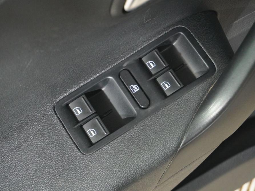 Volkswagen Polo V Рестайлинг Вологда  - изображение 14