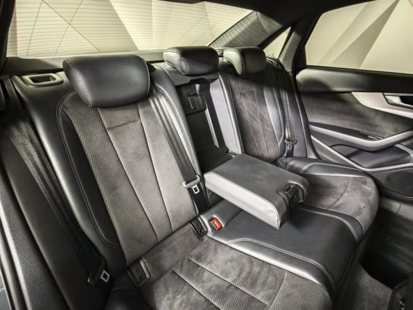 Audi A4 V (B9) с пробегом 2017 года, цена 2 435 000 рублей, 172523 км, седан, Автокод Объявления