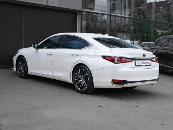 Lexus ES VII Рестайлинг с пробегом 2021 года, цена 4 350 000 рублей, 79919 км, седан, Автокод Объявления