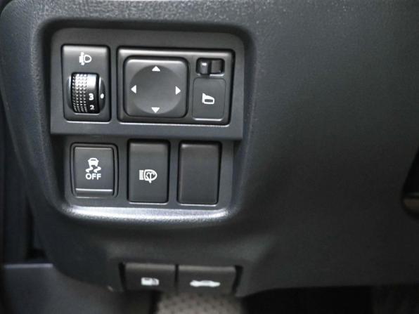 Nissan Juke I с пробегом 2013 года, цена 999 900 рублей, 166000 км, внедорожник, Автокод Объявления