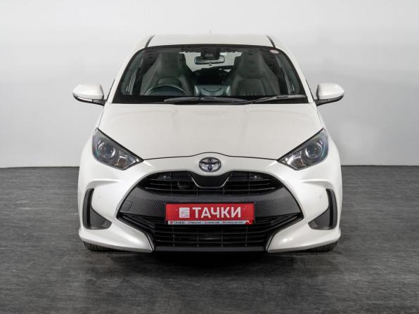 Toyota Yaris IV с пробегом 2020 года, цена 1 040 000 рублей, 130895 км, хэтчбек, Автокод Объявления