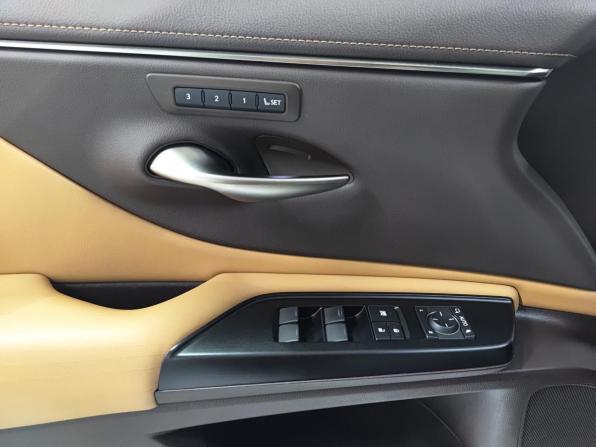 Lexus ES VII с пробегом 2020 года, цена 4 325 000 рублей, 76709 км, седан, Автокод Объявления