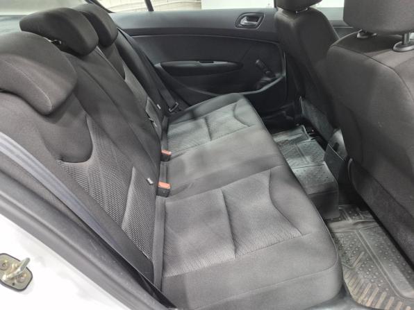Peugeot 408 I с пробегом 2013 года, цена 690 000 рублей, 109000 км, седан, Автокод Объявления