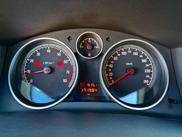 Opel Astra H Рестайлинг с пробегом 2011 года, цена 525 000 рублей, 171984 км, хэтчбек, Автокод Объявления