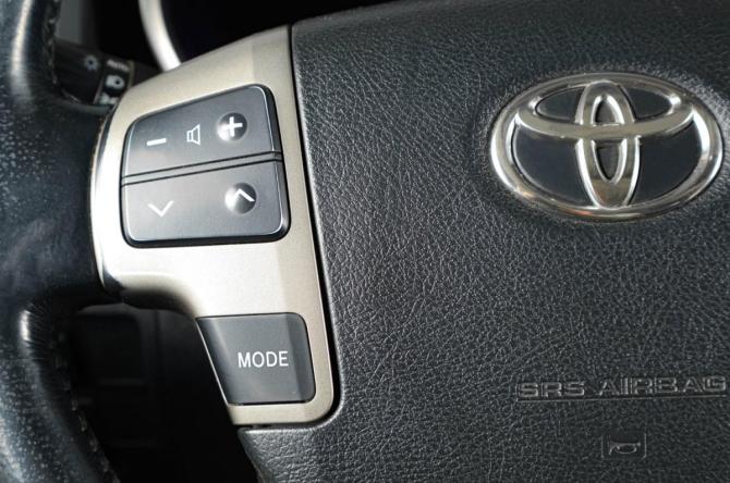 Toyota Land Cruiser 200 Series с пробегом 2010 года, цена 2 999 000 рублей, 459315 км, внедорожник, Автокод Объявления