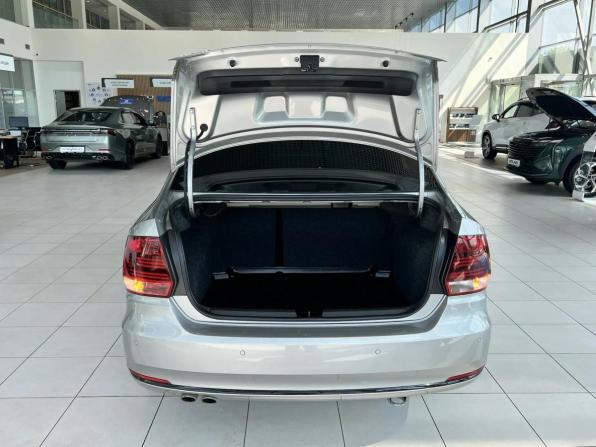 Volkswagen Polo V Рестайлинг с пробегом 2018 года, цена 1 295 000 рублей, 157896 км, седан, Автокод Объявления