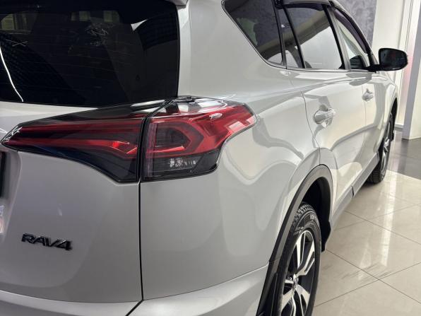 Toyota RAV4 IV (XA40) Рестайлинг с пробегом 2018 года, цена 2 665 000 рублей, 88783 км, внедорожник, Автокод Объявления