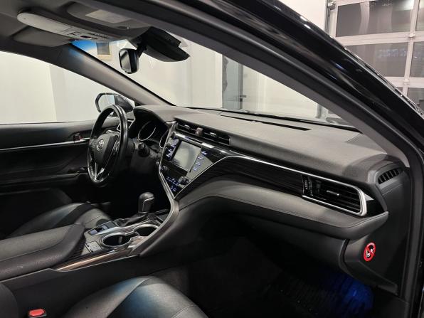 Toyota Camry VIII (XV70) с пробегом 2019 года, цена 2 690 000 рублей, 143689 км, седан, Автокод Объявления