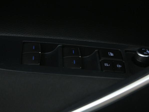 Toyota Corolla XII (E210) с пробегом 2021 года, цена 1 890 000 рублей, 84000 км, седан, Автокод Объявления