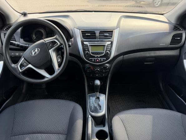 Hyundai Solaris I с пробегом 2013 года, цена 770 000 рублей, 126600 км, седан, Автокод Объявления