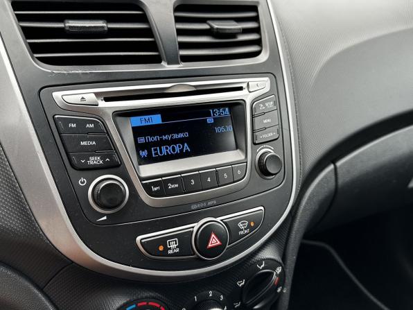 Hyundai Solaris I Рестайлинг с пробегом 2015 года, цена 799 000 рублей, 225312 км, седан, Автокод Объявления