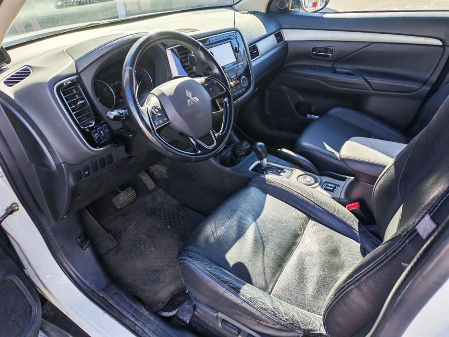 Mitsubishi Outlander III Рестайлинг Санкт-Петербург  - изображение 5