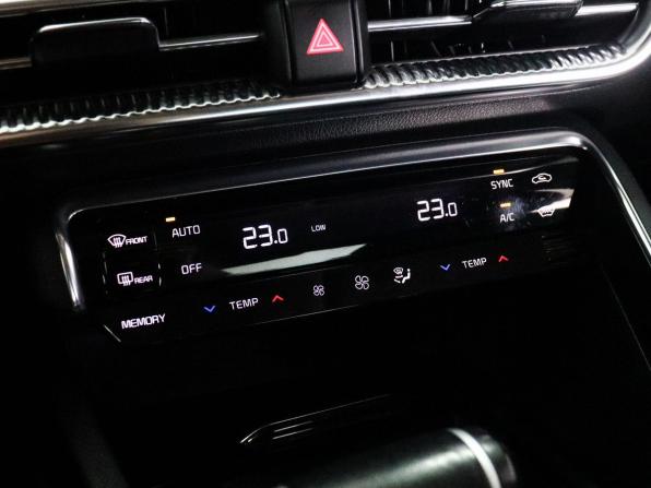 Kia K5 III с пробегом 2020 года, цена 2 379 000 рублей, 107700 км, седан, Автокод Объявления