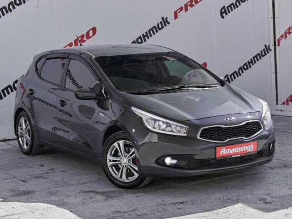 Kia Ceed II с пробегом 2014 года, цена 895 000 рублей, 210742 км, хэтчбек, Автокод Объявления
