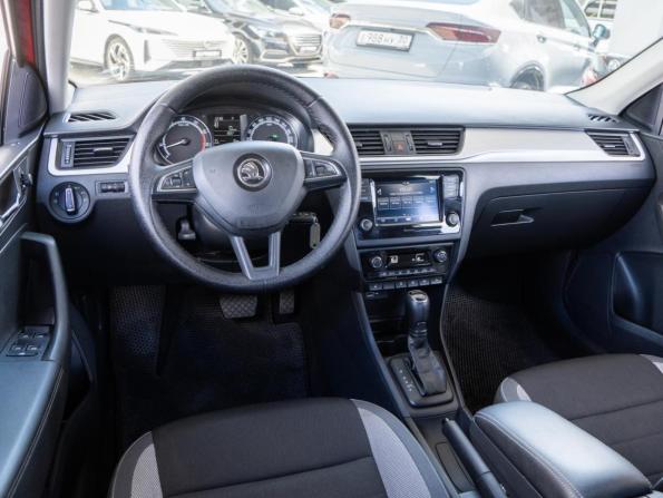 Skoda Rapid I Рестайлинг с пробегом 2019 года, цена 1 599 000 рублей, 80379 км, лифтбек, Автокод Объявления