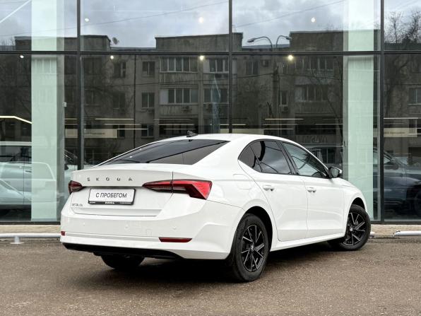 Skoda Octavia IV (A8) с пробегом 2021 года, цена 2 370 000 рублей, 45446 км, лифтбек, Автокод Объявления