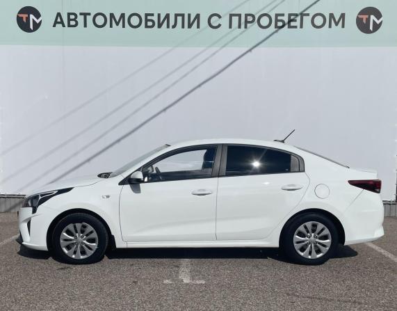 Kia Rio IV Рестайлинг с пробегом 2020 года, цена 1 538 400 рублей, 75342 км, седан, Автокод Объявления