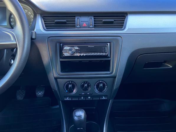 Skoda Rapid I с пробегом 2014 года, цена 975 000 рублей, 94287 км, лифтбек, Автокод Объявления