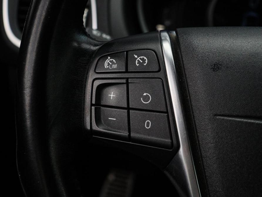Volvo V40 II Москва  - изображение 17