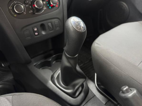 Renault Sandero II Рестайлинг с пробегом 2018 года, цена 919 000 рублей, 169830 км, хэтчбек, Автокод Объявления