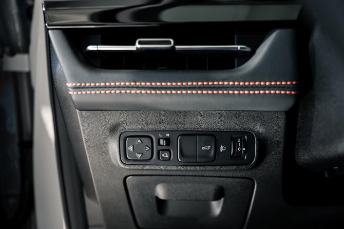 Changan UNI-K с пробегом 2023 года, цена 2 999 000 рублей, 4000 км, внедорожник, Автокод Объявления