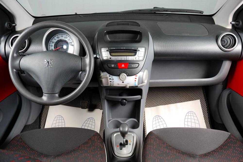 Peugeot 107 I Рестайлинг Тюмень  - изображение 12