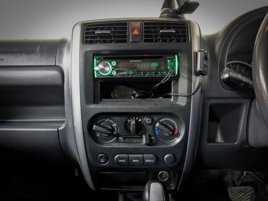Suzuki Jimny III Рестайлинг 2 Екатеринбург  - изображение 11