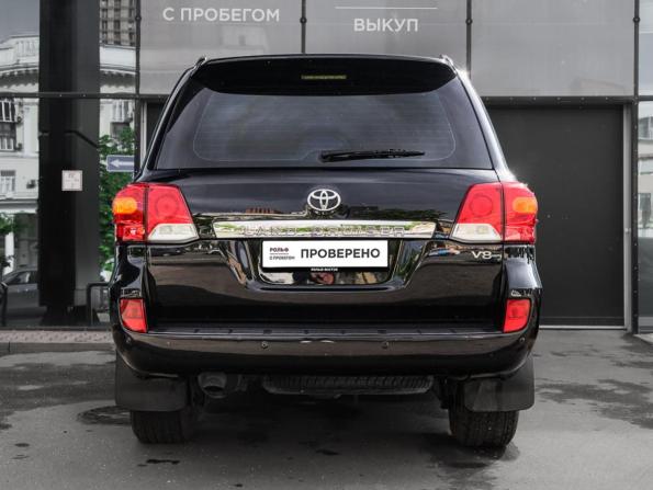 Toyota Land Cruiser 200 Series Рестайлинг 1 с пробегом 2012 года, цена 2 700 000 рублей, 332223 км, внедорожник, Автокод Объявления