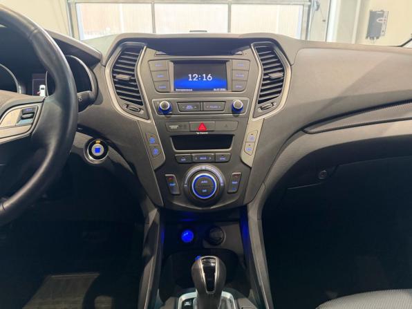 Hyundai Santa Fe III Рестайлинг с пробегом 2016 года, цена 1 790 000 рублей, 131435 км, внедорожник, Автокод Объявления