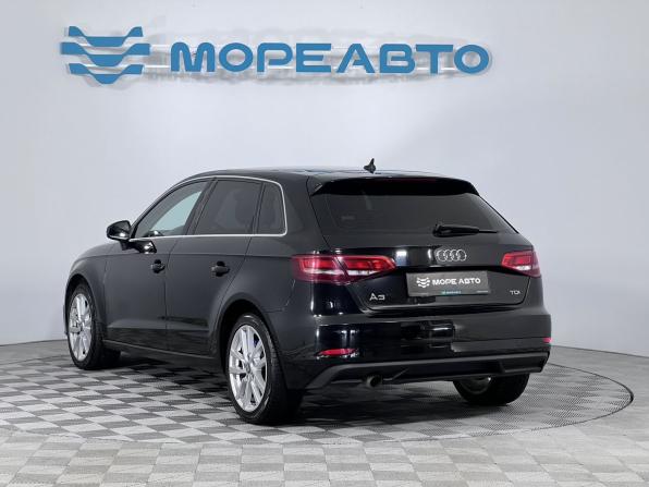 Audi A3 III (8V) Рестайлинг с пробегом 2018 года, цена 1 840 000 рублей, 148579 км, хэтчбек, Автокод Объявления