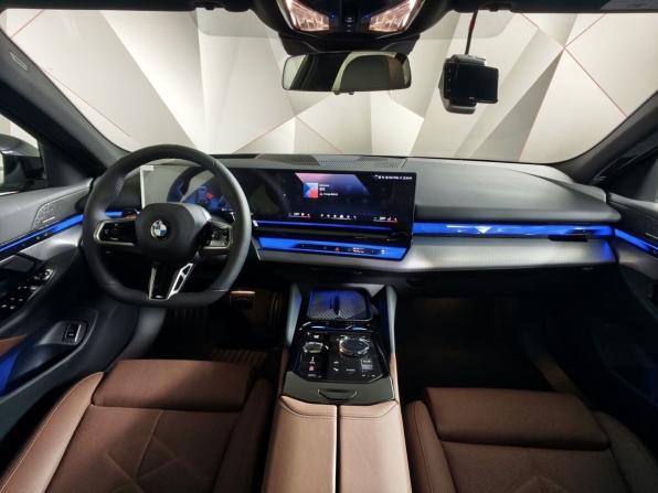 BMW 5 серии VIII (G60/G61/G68) с пробегом 2025 года, цена 8 699 000 рублей, 311 км, седан, Автокод Объявления