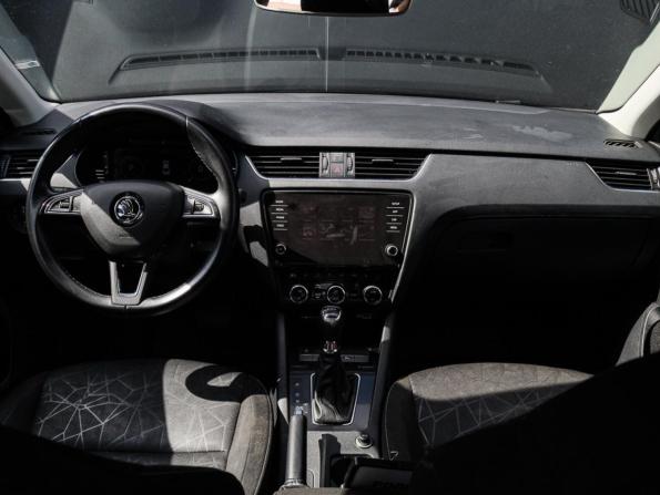 Skoda Octavia III (A7) Рестайлинг с пробегом 2019 года, цена 1 820 000 рублей, 128855 км, лифтбек, Автокод Объявления