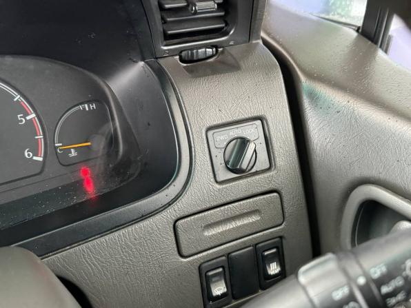 Nissan Elgrand I (E50) с пробегом 2000 года, цена 970 000 рублей, 306584 км, минивэн, Автокод Объявления