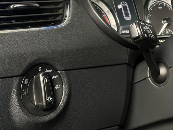 Skoda Octavia III (A7) Рестайлинг с пробегом 2019 года, цена 1 629 000 рублей, 289462 км, лифтбек, Автокод Объявления