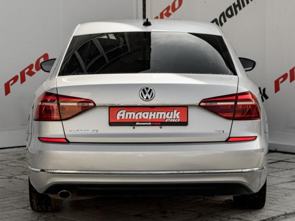 Volkswagen Passat (North America and China) I Рестайлинг с пробегом 2016 года, цена 1 350 000 рублей, 230061 км, седан, Автокод Объявления