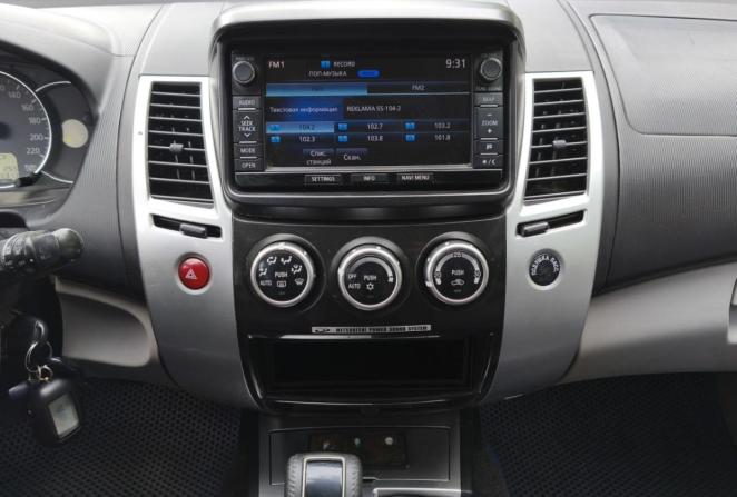 Mitsubishi Pajero Sport II Рестайлинг с пробегом 2014 года, цена 1 750 000 рублей, 238312 км, внедорожник, Автокод Объявления