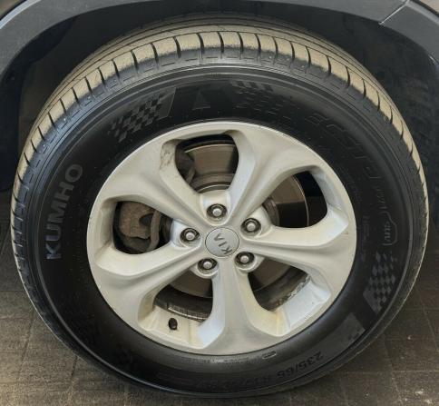 Kia Sorento II Рестайлинг с пробегом 2014 года, цена 1 750 000 рублей, 254245 км, внедорожник, Автокод Объявления